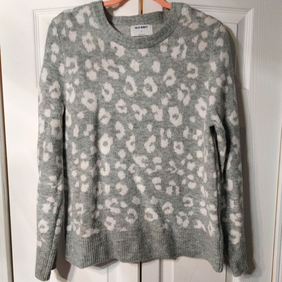 Old Navy sweater - Picture 1 of 3